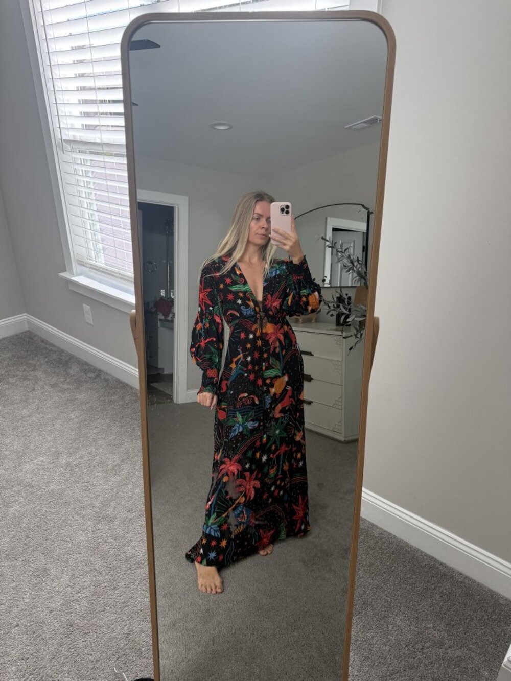 FARM Rio Zodiac Print Maxi Dress Black Red Balloon Sleeve size M - Picture 4 of 10